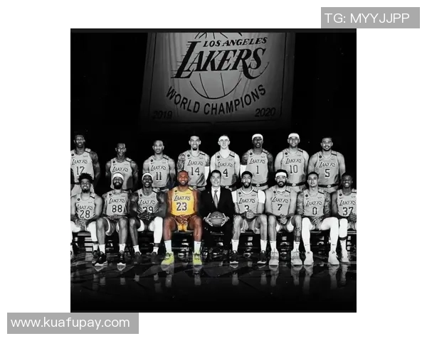 浓眉回忆被交易时首要任务是致电詹姆斯分享心情与未来计划